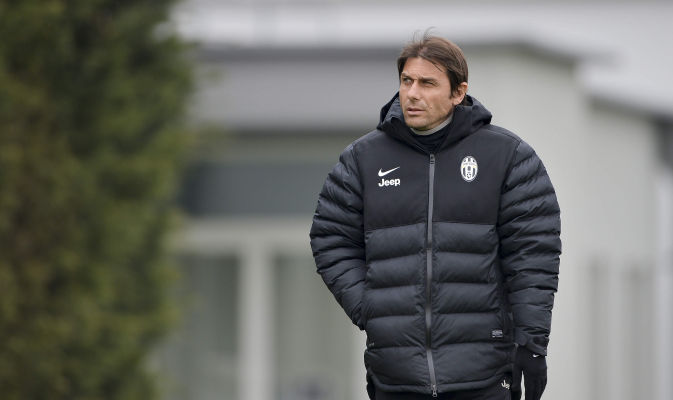 انطونيو كونتي وسط البرد - Antonio Conte in cold