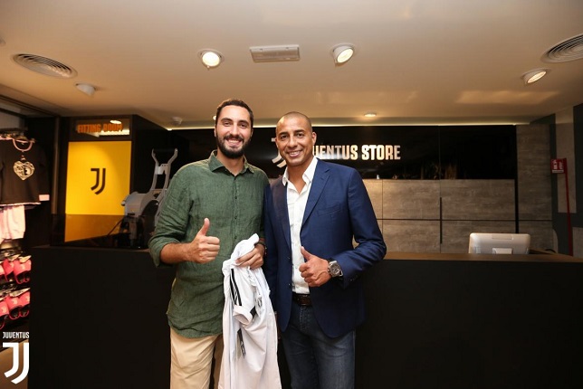 تريزيغية يفتتح متجر اليوفي في روما - Trezeguet inaugurates Juve Store/Roma