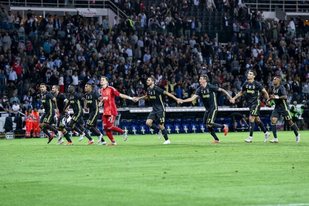 فرحة لاعبي اليوفي الجماعية بالفوز - Juventus Players joy after the win