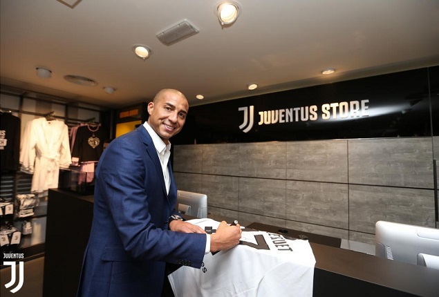 تريزيغية يفتتح متجر اليوفي في روما - Trezeguet inaugurates Juve Store/Roma