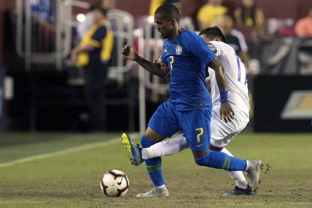 دوغلاس كوستا بلقاء البرازيل و السلفادور - Douglas Costa with Brazil